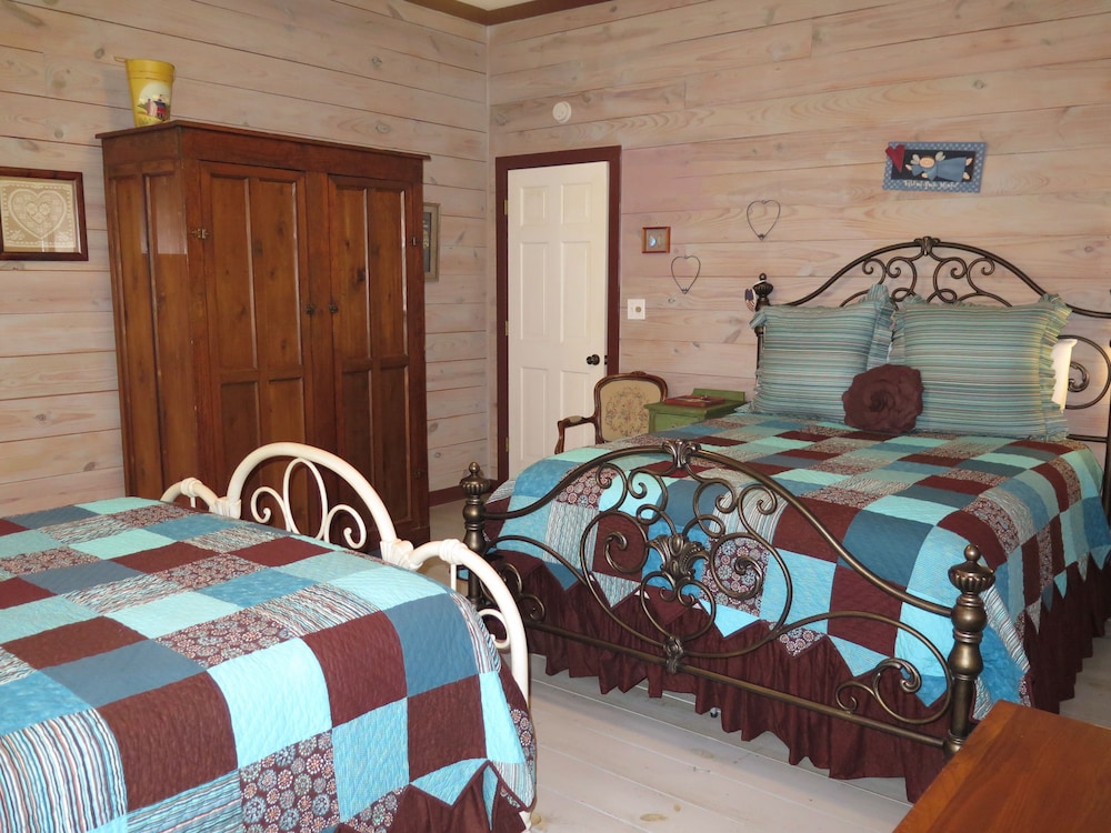 Room, Private Bathroom (Country) photo 2