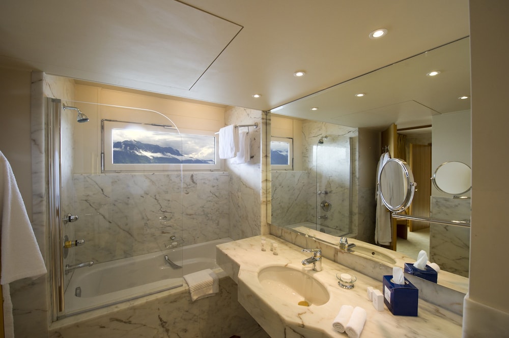 Presidential Suite, 2 Bedrooms, Terrace, Lake View thumbnail 5