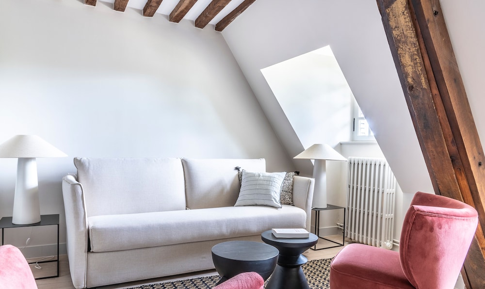 Superior Suite, Non Smoking - Photo 8