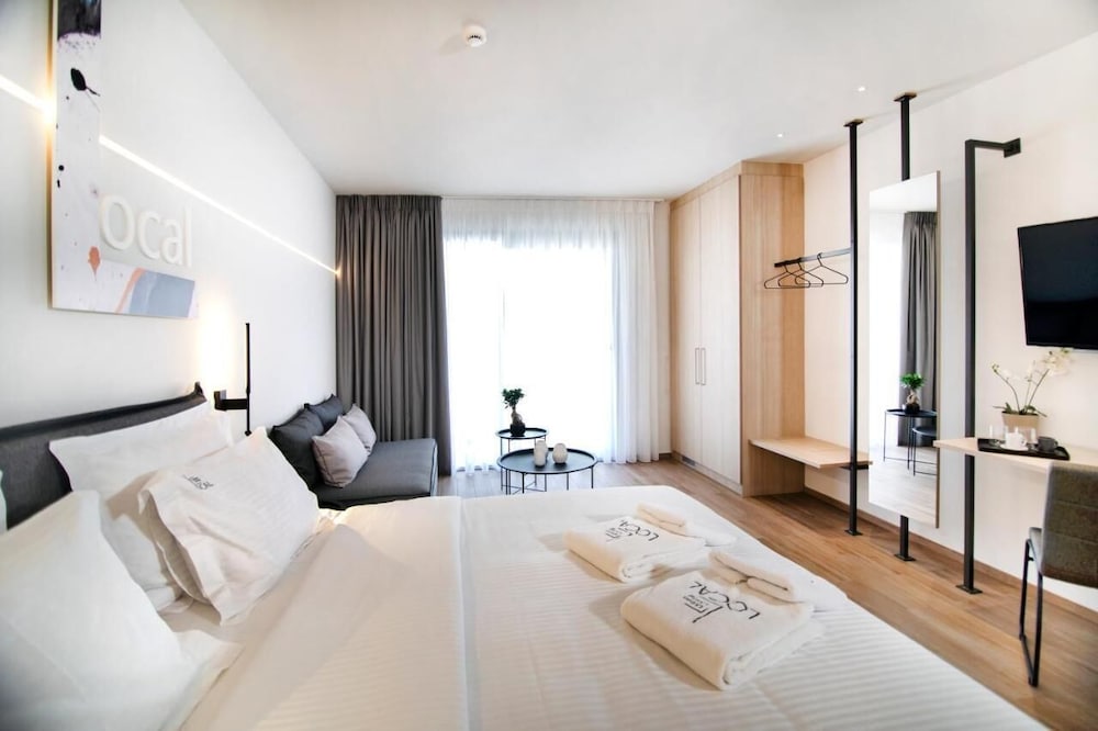 Junior Studio Suite