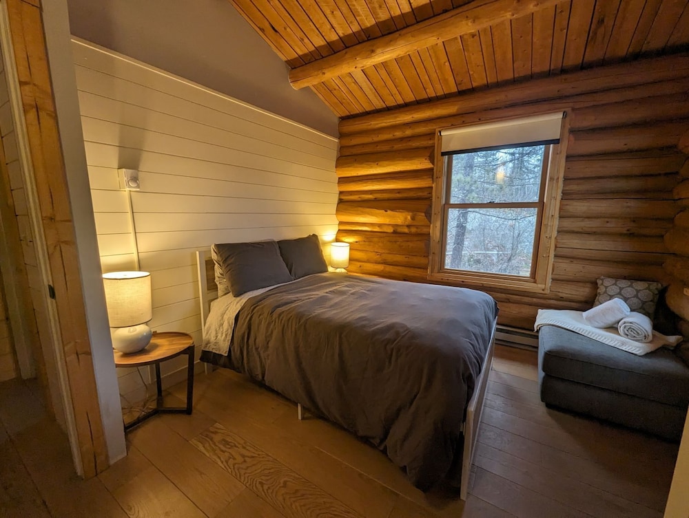 Premium Cabin photo 1