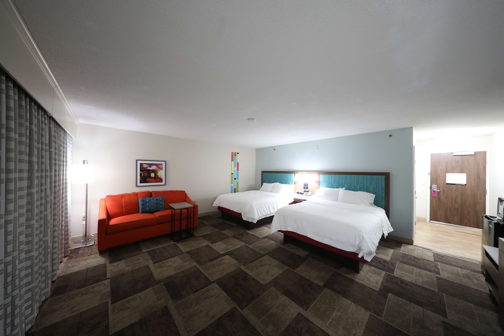 Room, Multiple Beds, Microwave photo 1