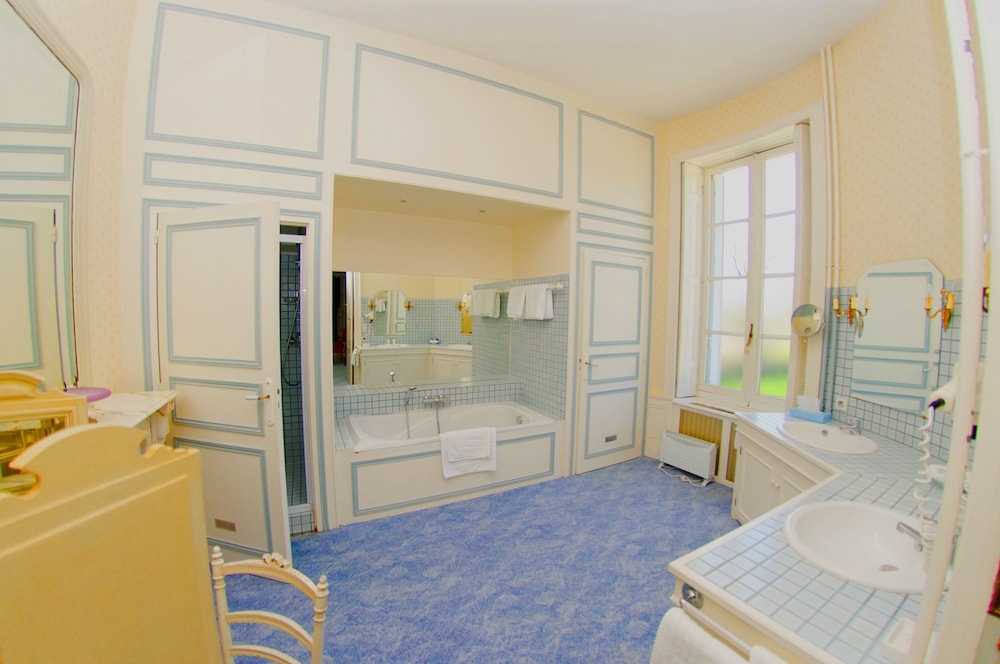 Suite Quadruple Room photo 2