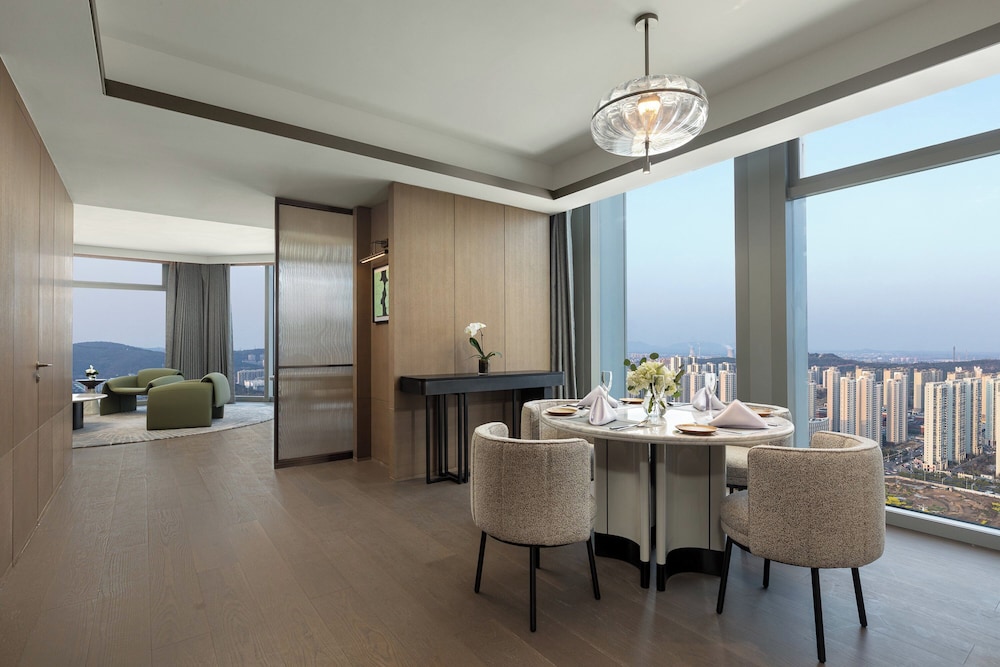 Suite (Ambassador) photo 3