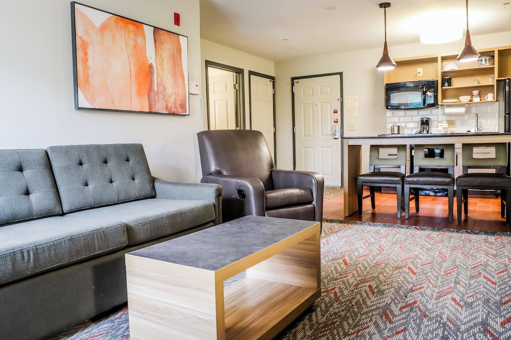 Suite, 1 Bedroom photo 2