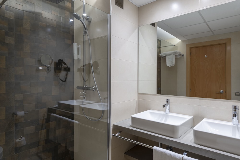 Superior Room, River View - Photo 5