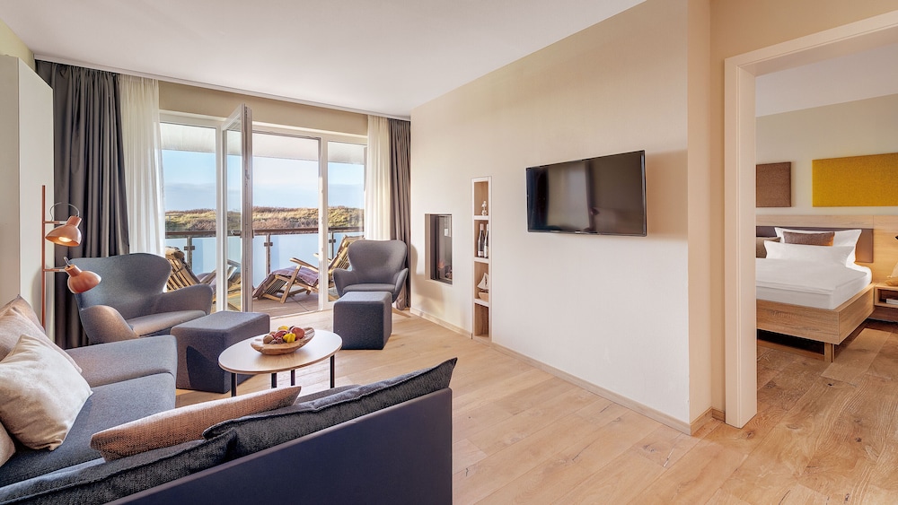Sandburg Suite