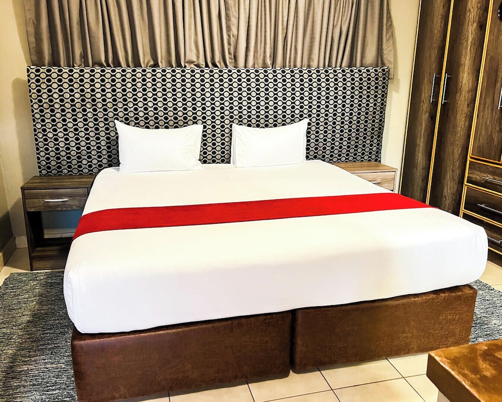 Luxury Room, Garden View