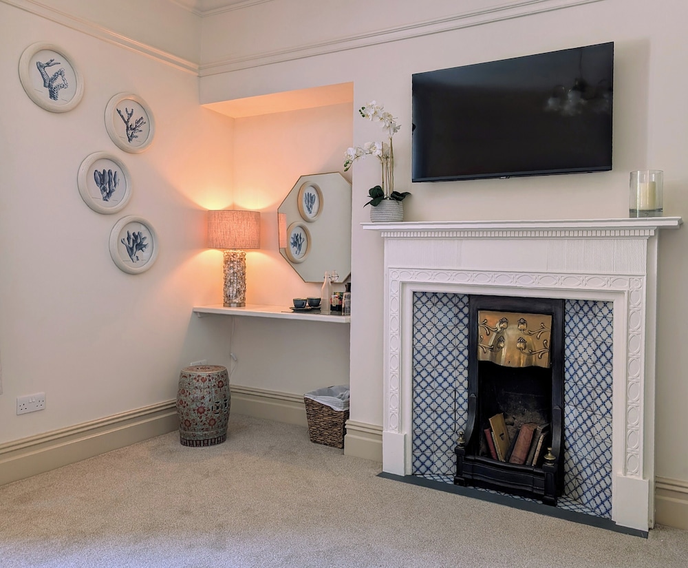Family Room (2 Adults + 2 Children) photo 1