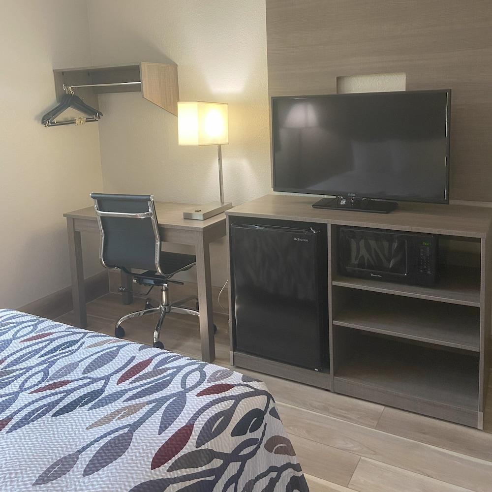 Superior Room, 1 King Bed, Non Smoking - Photo 3