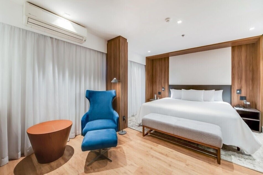 Luxury Room, 1 King Bed