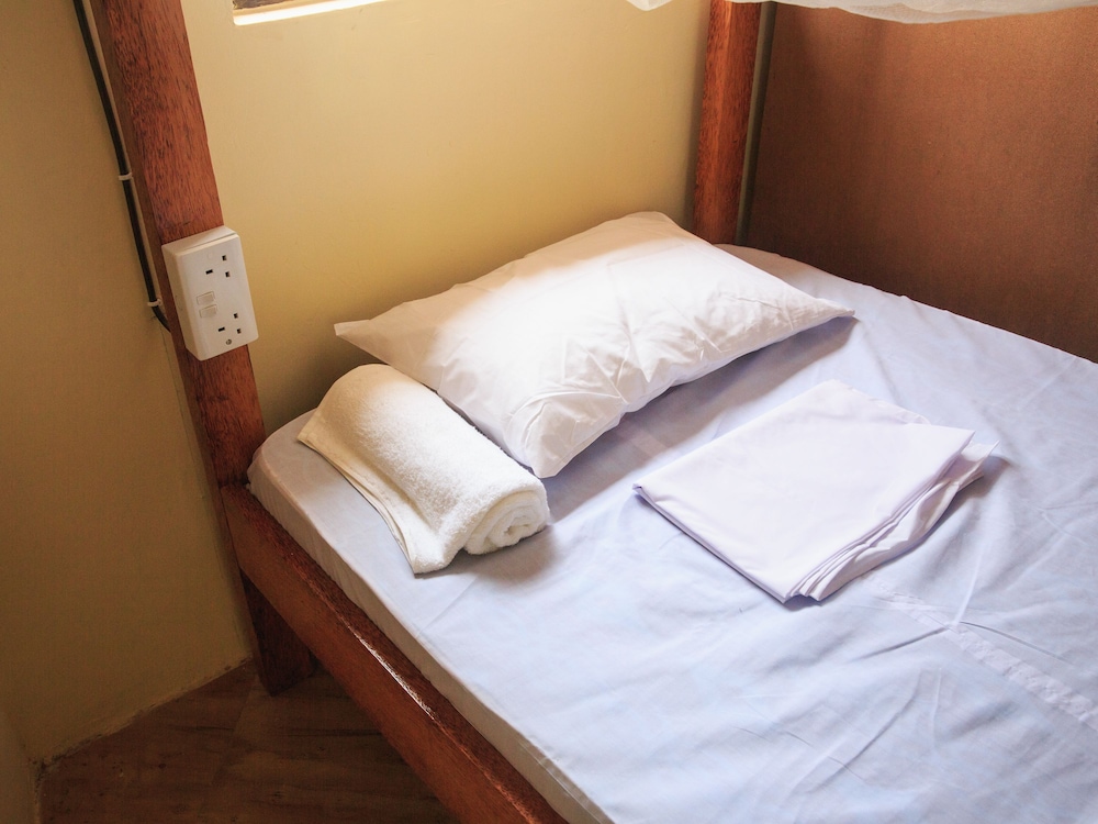 Basic Shared Dormitory, Mixed Dorm, Shared Bathroom