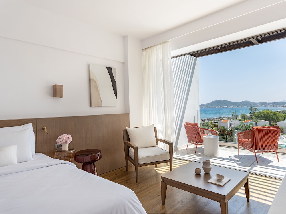 LUX.ME Panoramic Guestroom Sea View - Photo 2