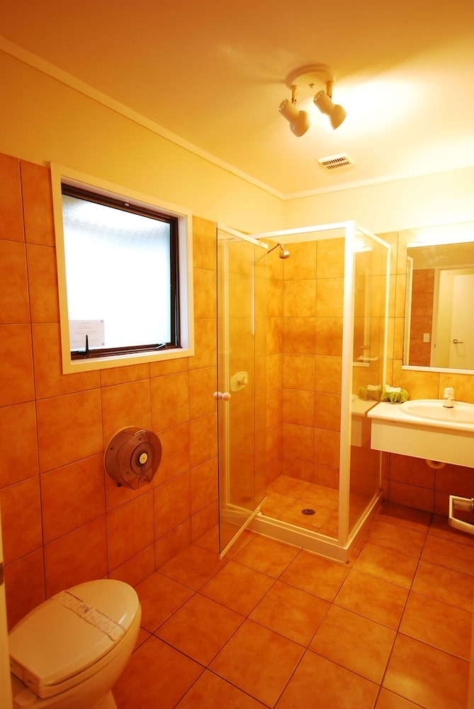 Standard Apartment, 2 Bedroom with Spa Bath - Photo 2