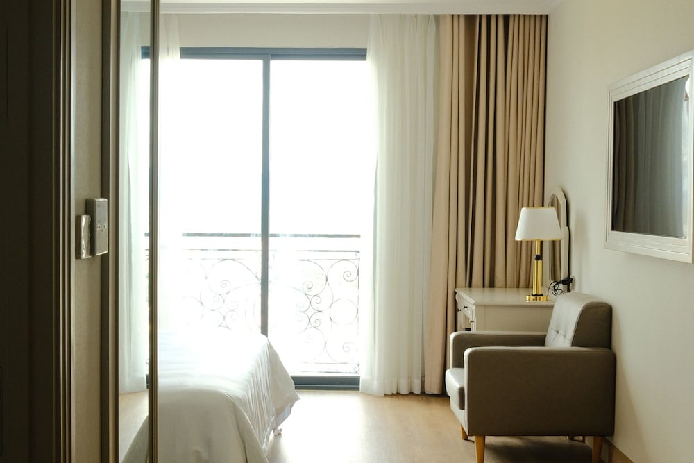 Deluxe Double Room, City View - Photo 6