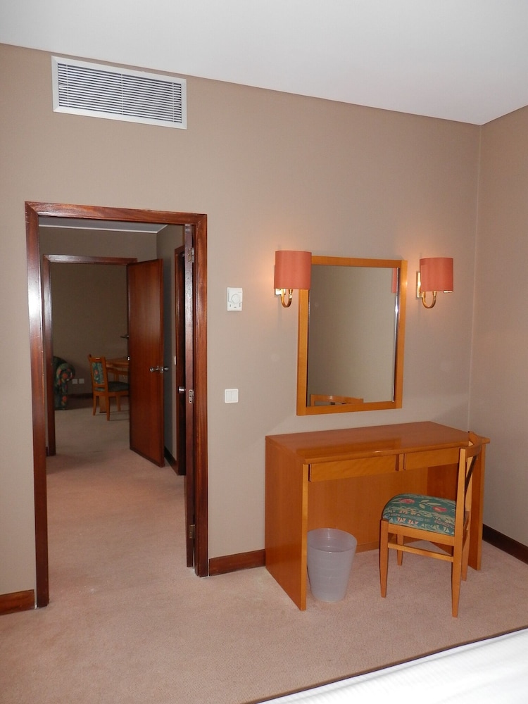 Suite - Photo 12