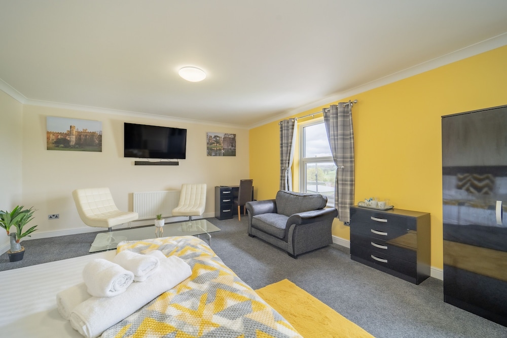 Superior Suite, Ensuite (Thatchers ) photo 2