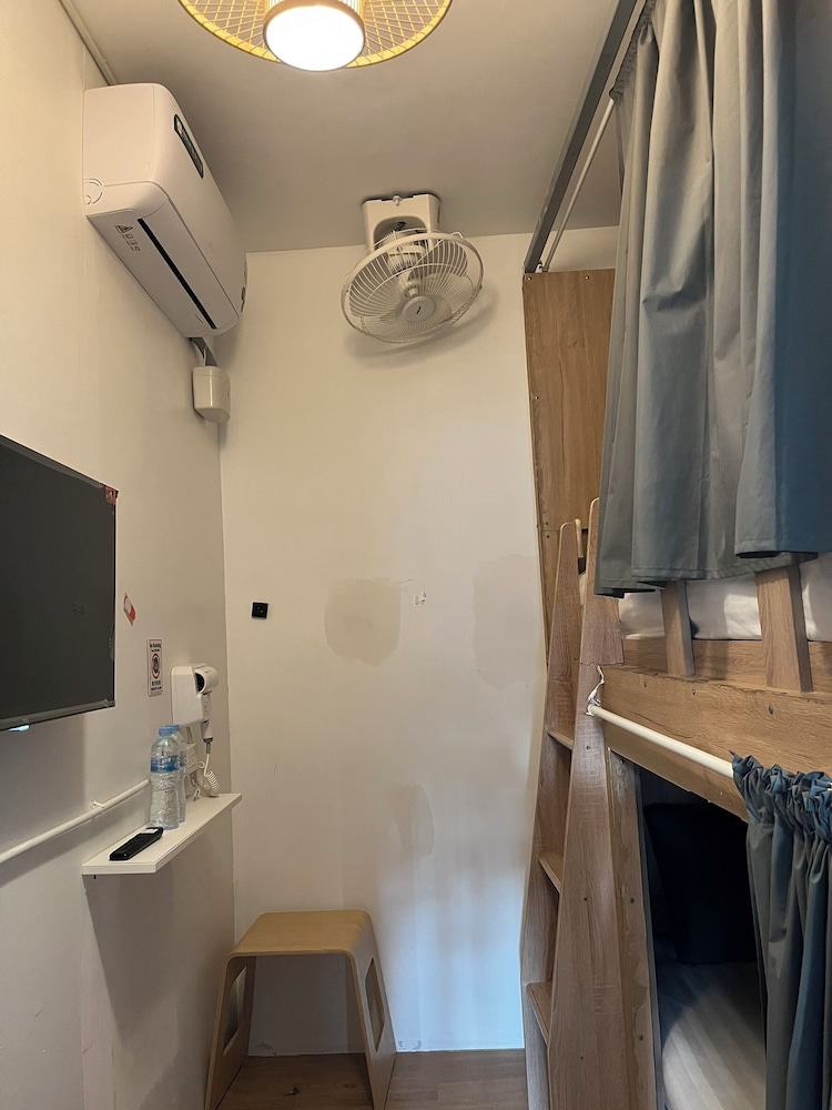 Basic Single Room photo 1