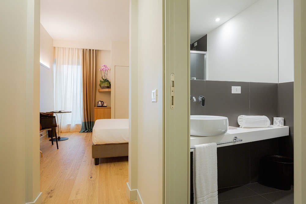 Standard Triple Room - Photo 3