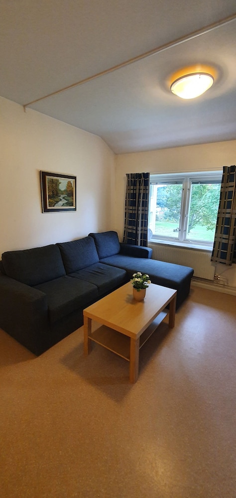 Family Room - Photo 3