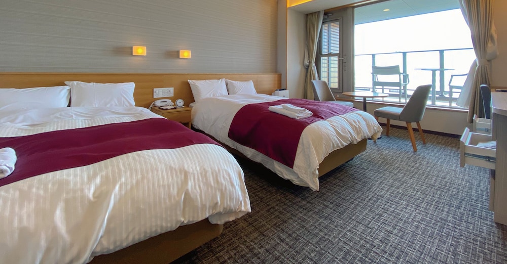 Deluxe Twin Room - Mountain View with Terrace (25.64sqm)