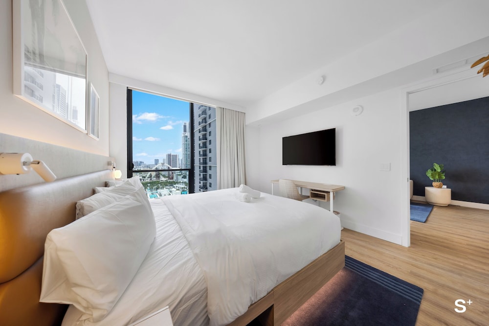 Condo, City View