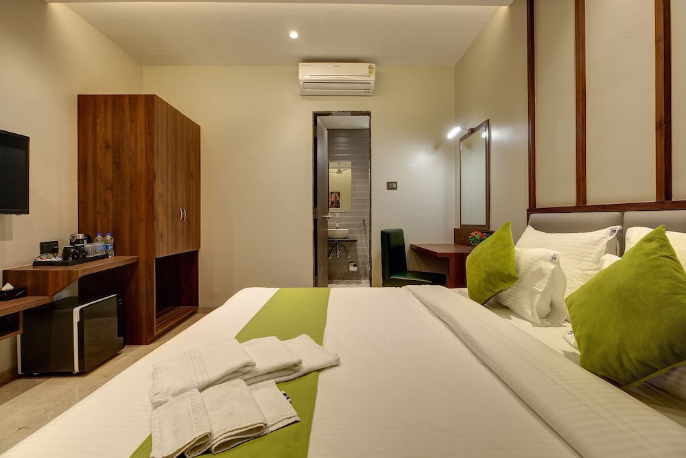 Business Room - Photo 5