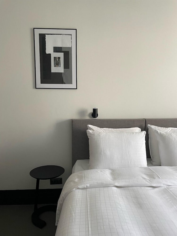 Basic Single Room photo 2