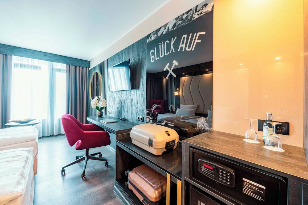 Junior Suite, Garden View - Photo 2