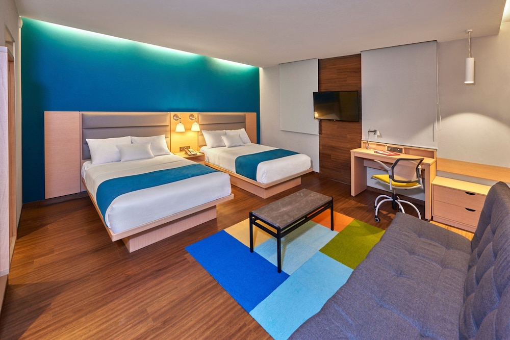 Suite, 2 Double Beds, Non Smoking photo 3