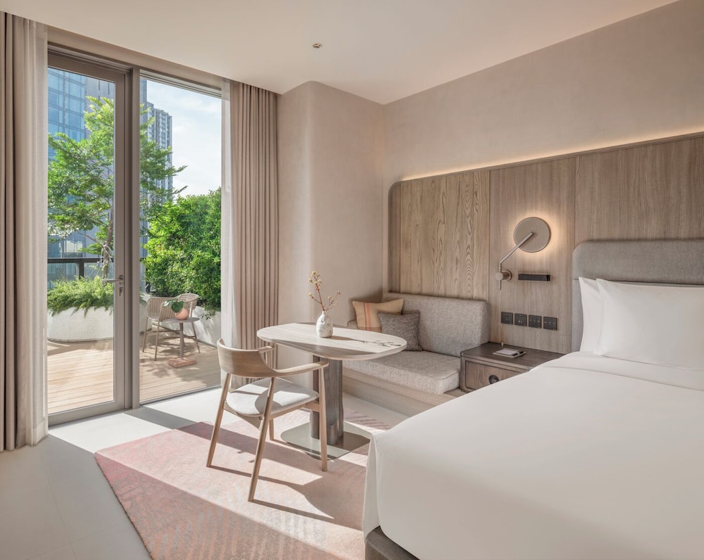 Room, 1 King Bed, Terrace photo 2