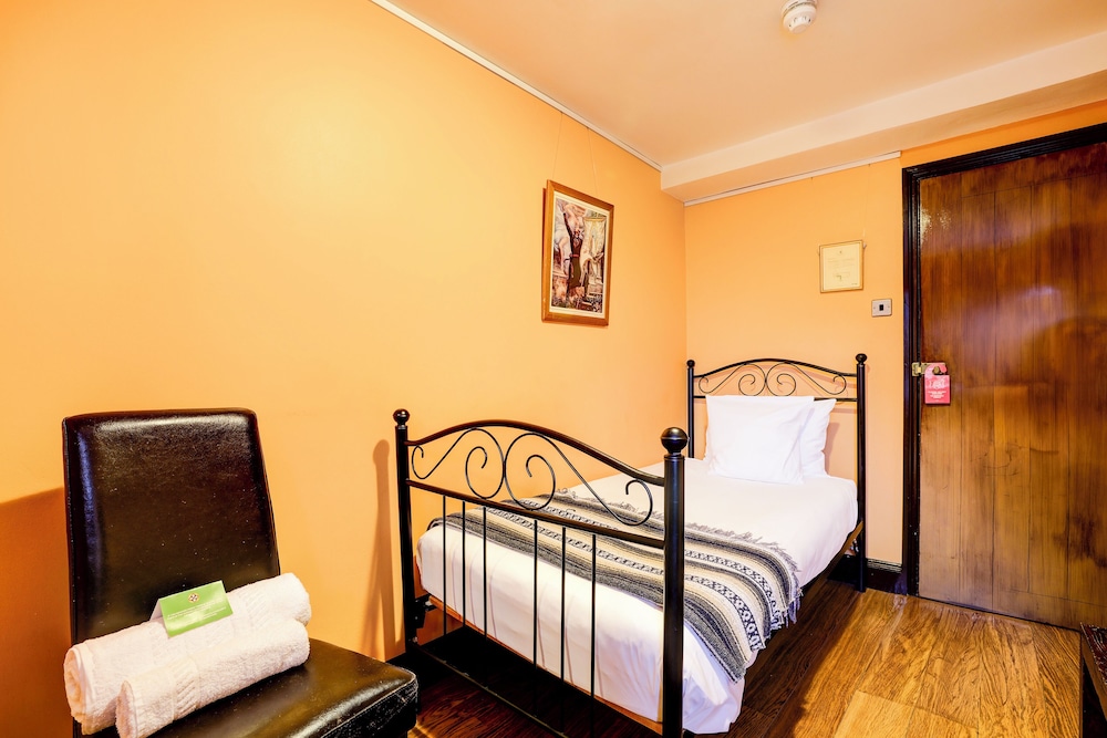 Standard Single Room - Shared photo 1