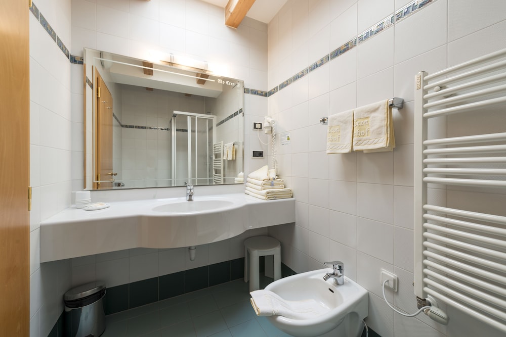 Standard Double Room, Balcony photo 3