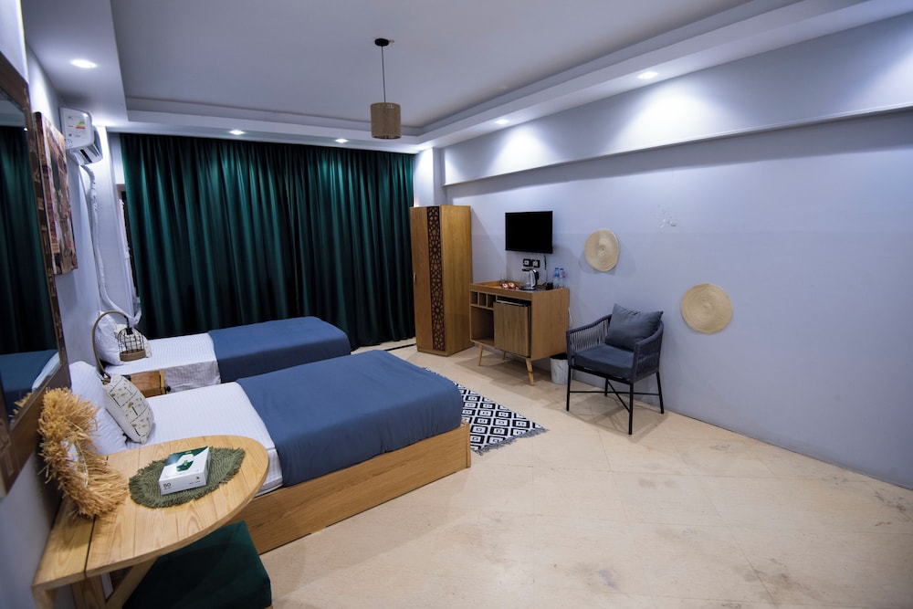 Deluxe Double or Twin Room