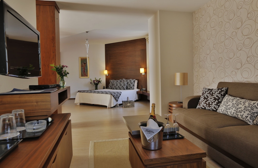Superior Triple Room photo 1