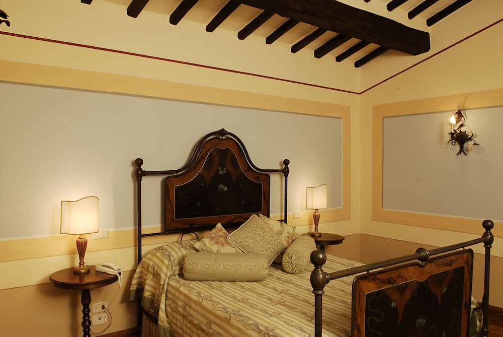 Classic Room, 1 Double Bed (Romantic) - Photo 8