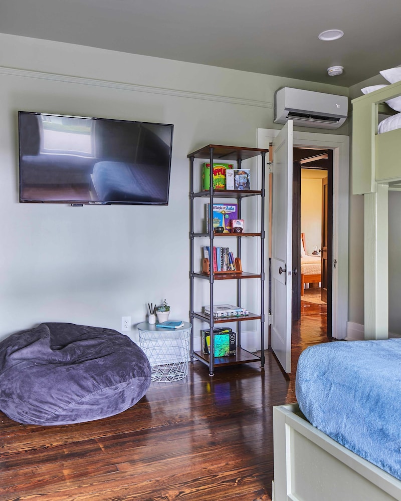 Charles on 11th - Beautifully Restored Historic Southside Home Walkable Perfect for Groups, Billede 2