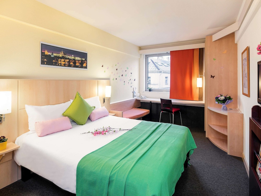 Room, 1 Double Bed - Photo 4