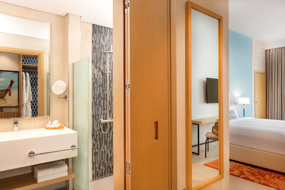 Superior Room, 1 King Bed