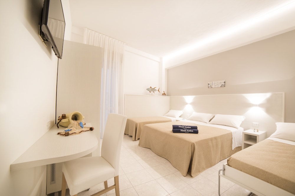 Classic Quadruple Room