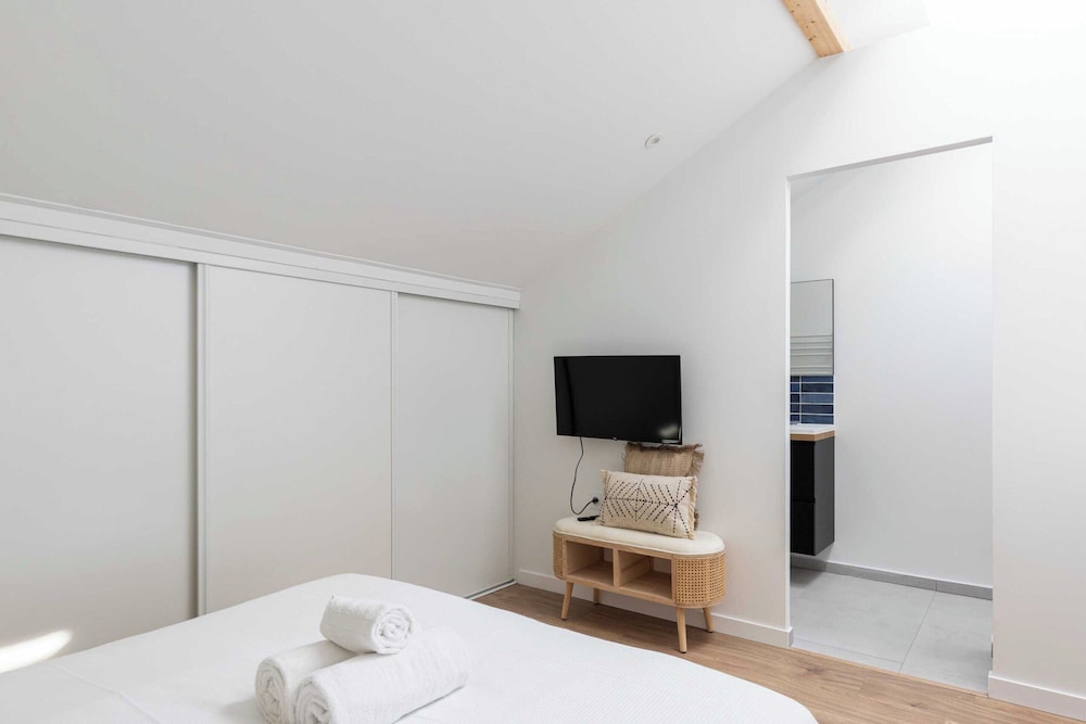 Apartment photo 2