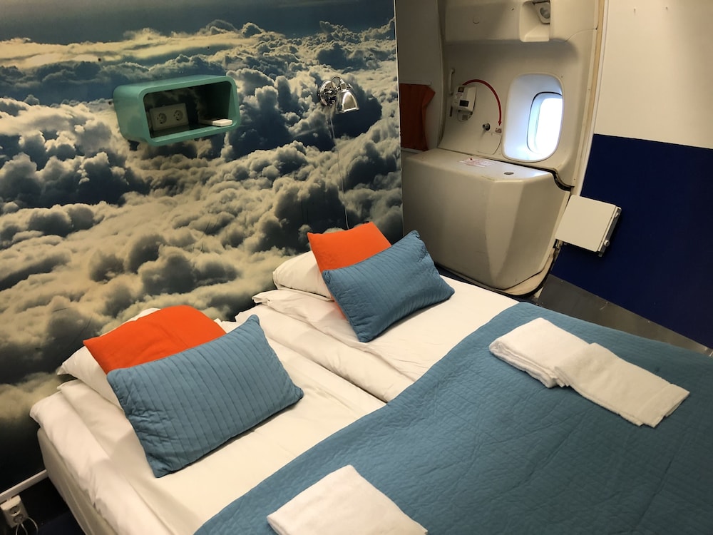 Comfort Twin Room (Black Box) photo 1