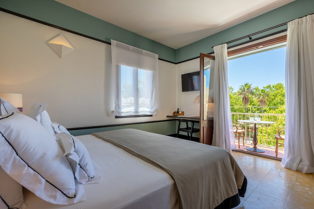 Standard Room, Balcony photo 3