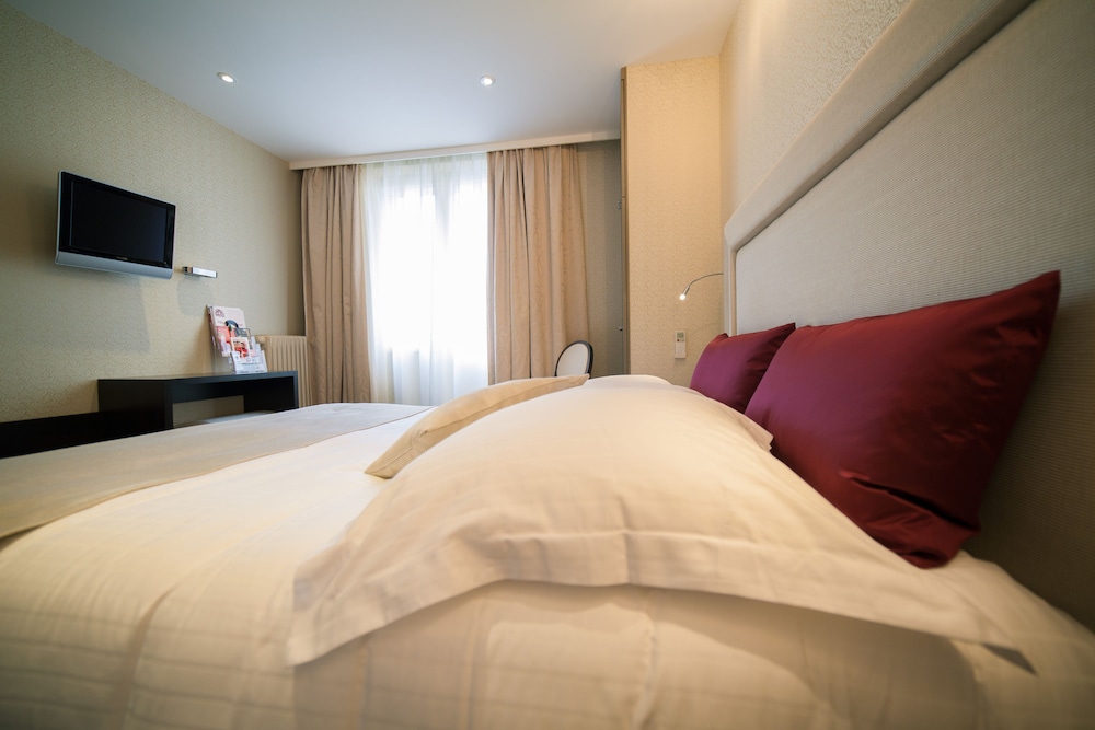 Double Room - Photo 2