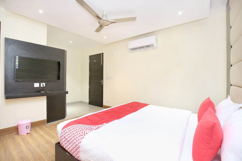 Deluxe Double Room photo 2