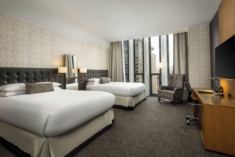 Room, 2 Queen Beds, City View
