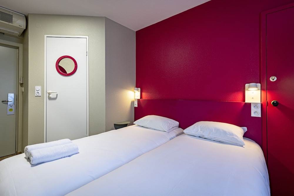 Standard Twin Room photo 1