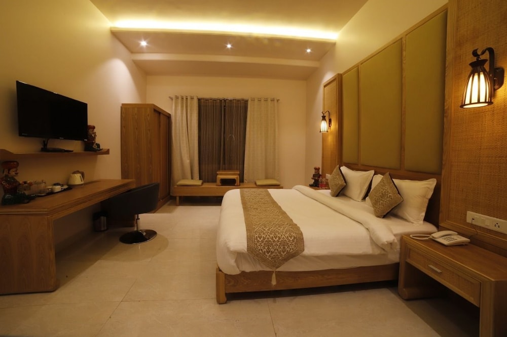 Luxury Suite photo 3
