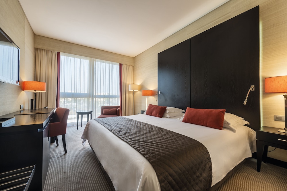 Premium Double Room, City View