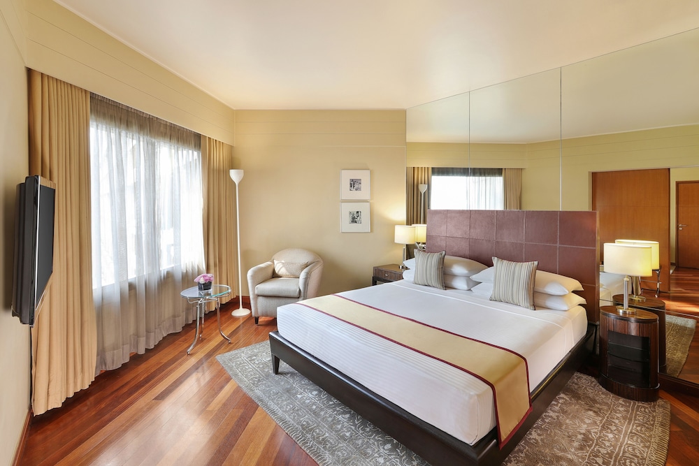 Suite, 1 King Bed (Regency) - Photo 1